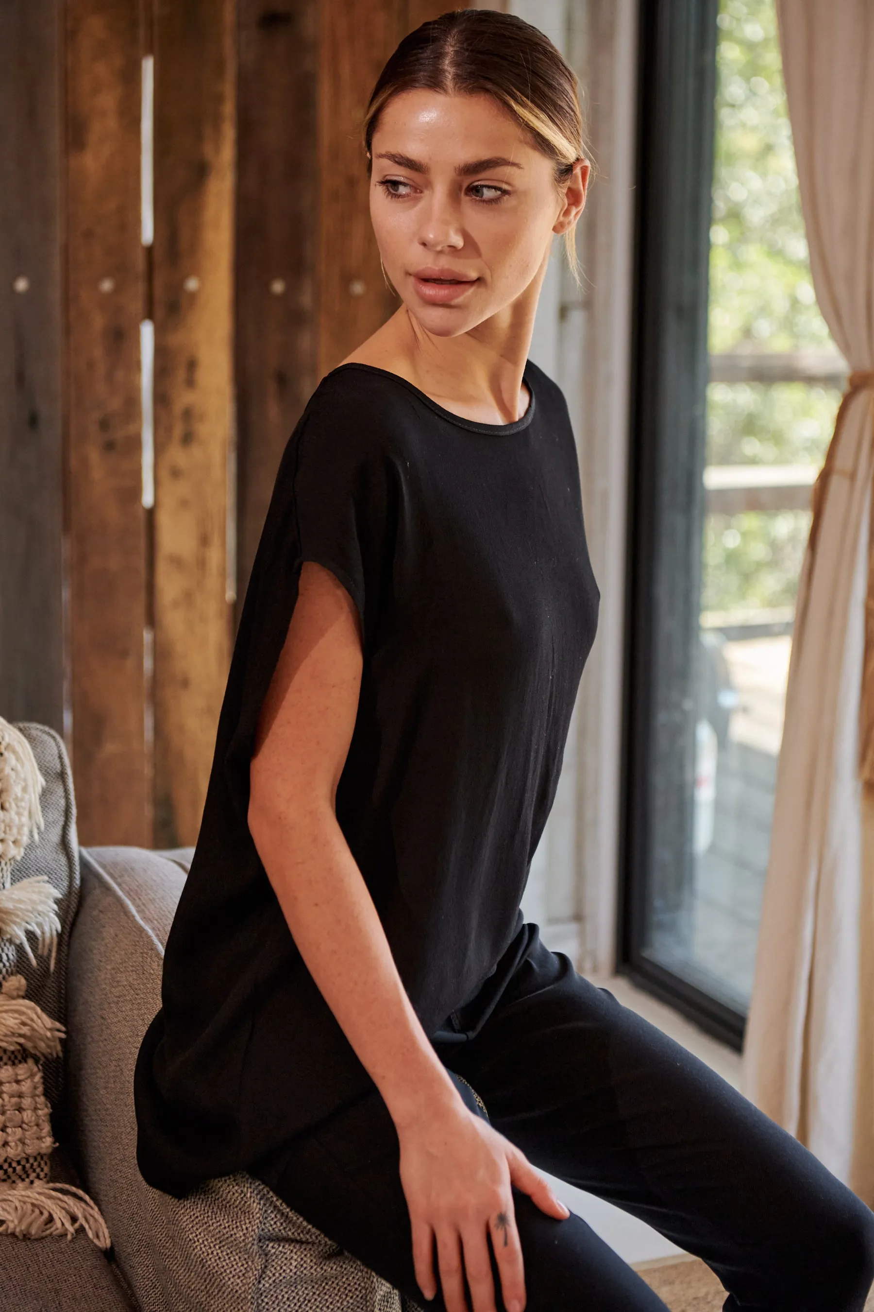 Chele Short Sleeve Oversized Black Plain Top