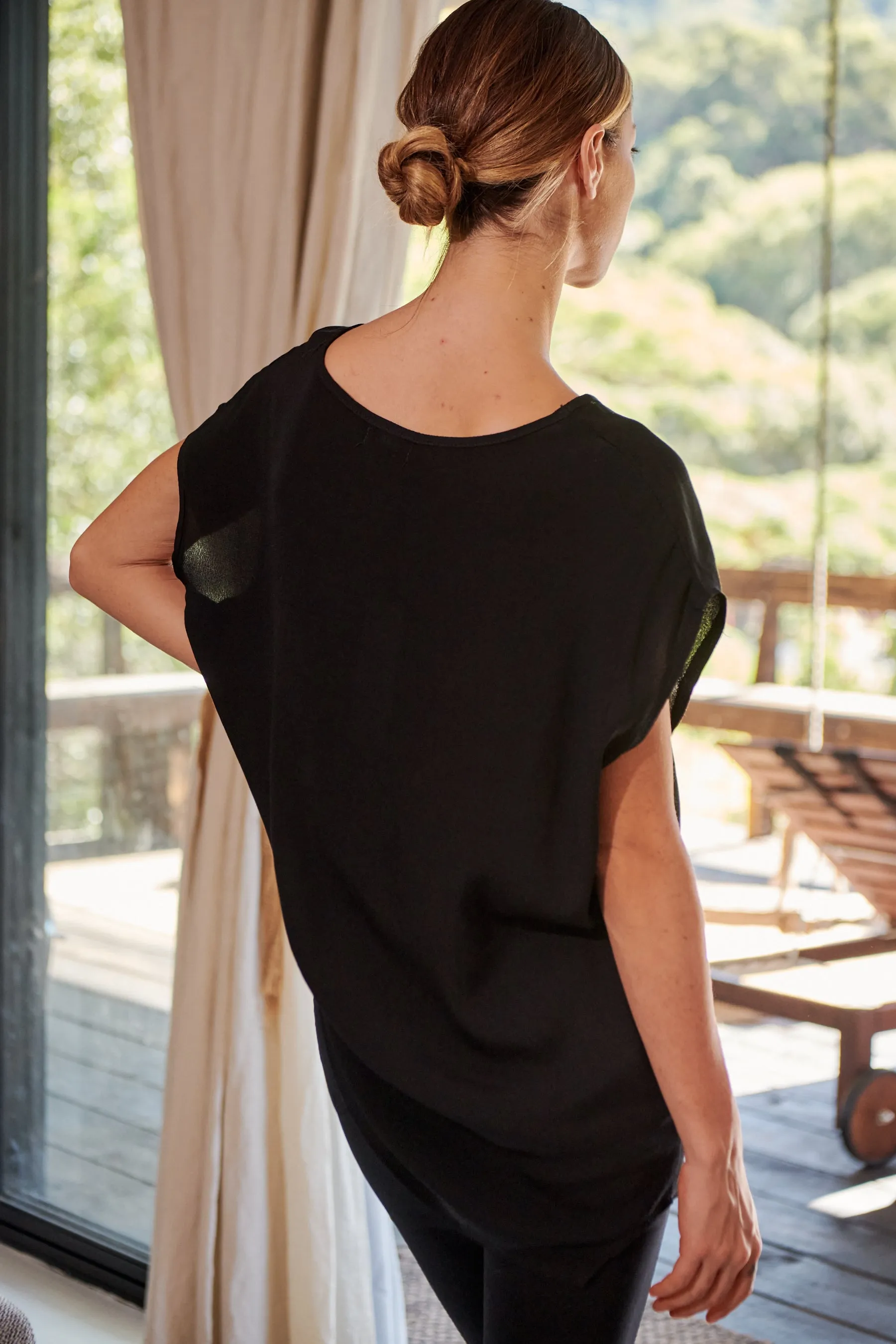 Chele Short Sleeve Oversized Black Plain Top