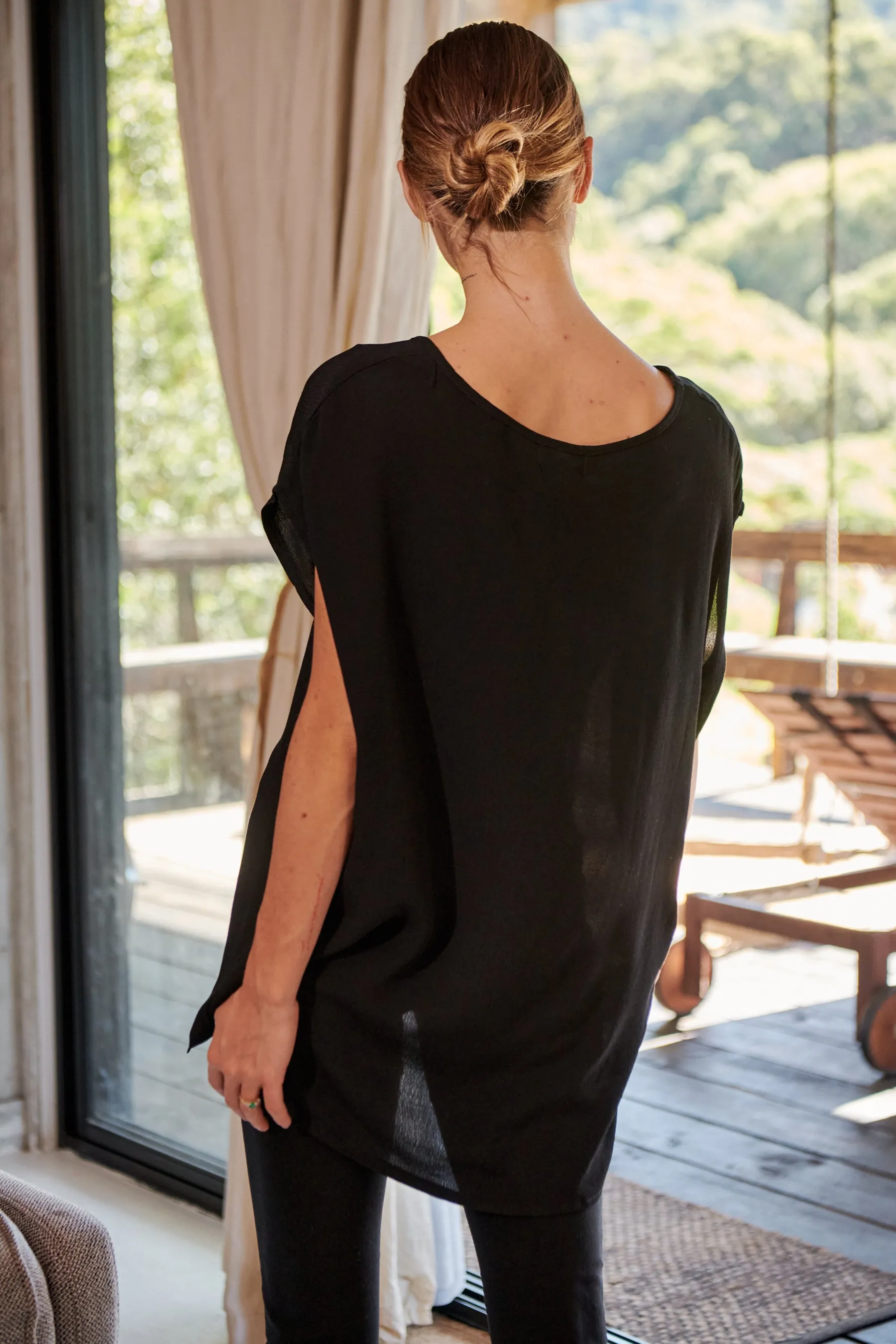 Chele Short Sleeve Oversized Black Plain Top