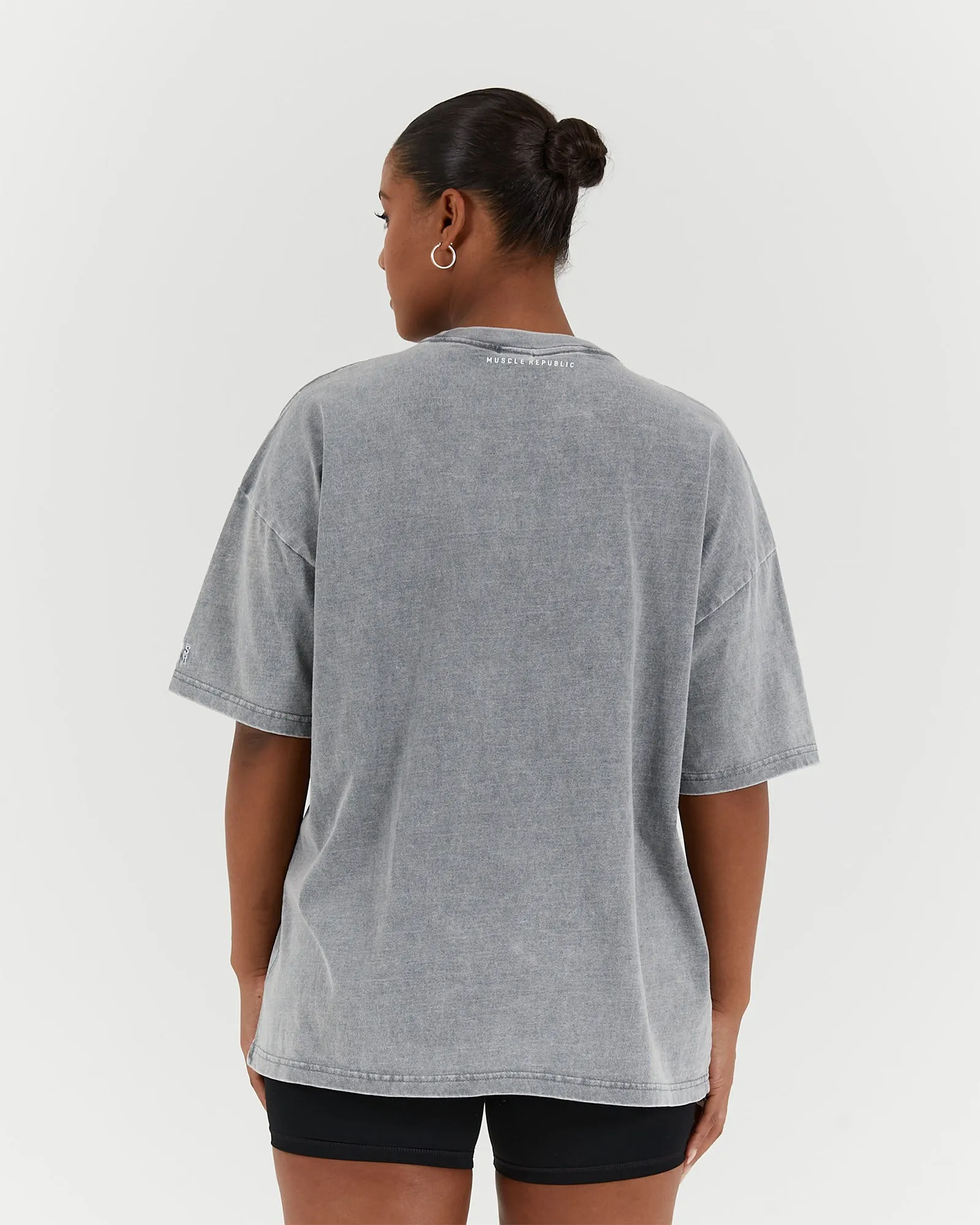 ESSENTIALS TEE - FADED GREY