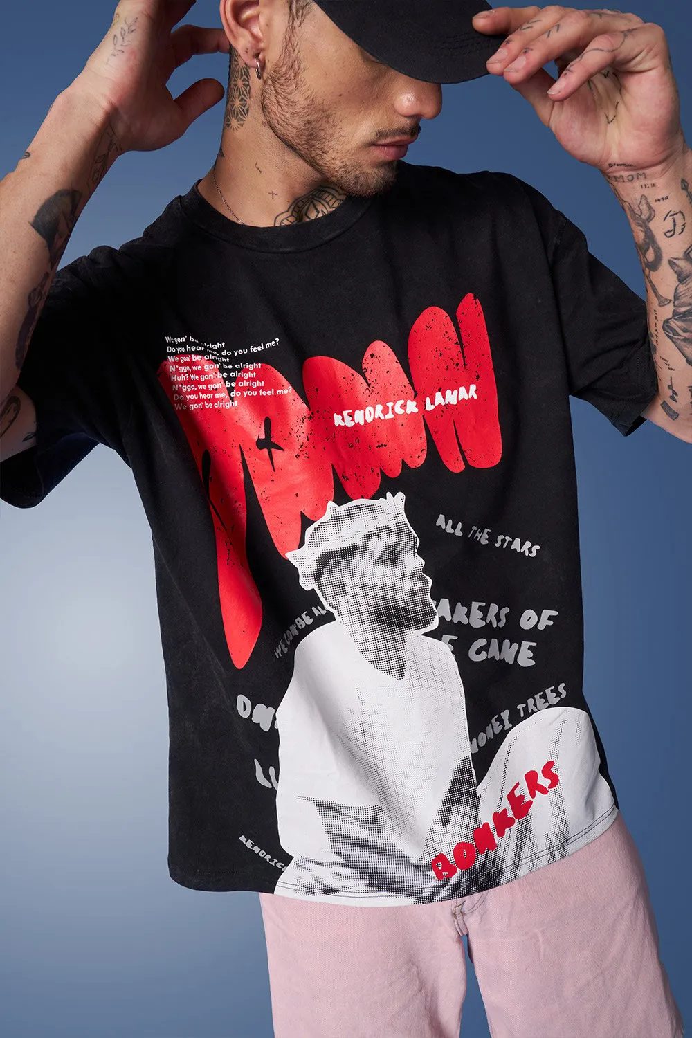 Trendy Kendrick Lamar Faded Oversized T-Shirt - Comfortable and Stylish Graphic Tee for Casual Outfits