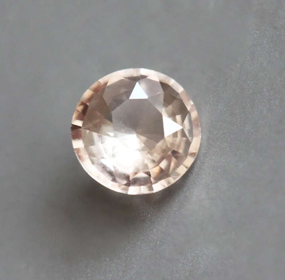 Loose 0.75 Ct Round Peach Pink Sapphire