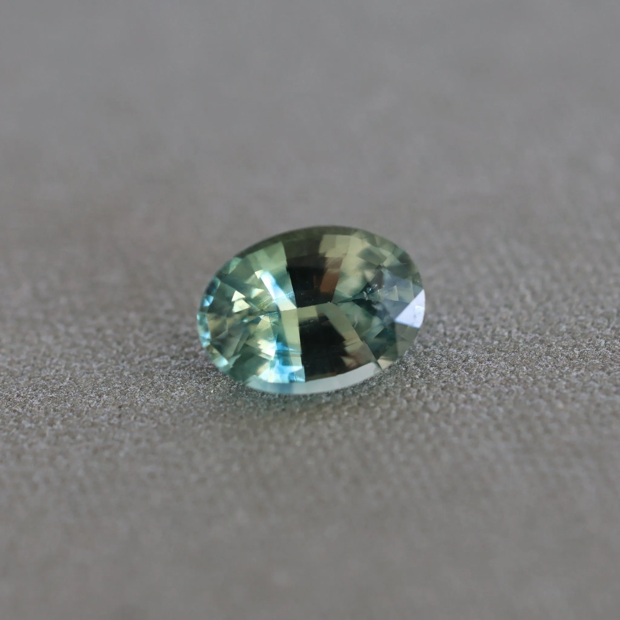 Loose 0.89 Ct Oval Teal Sapphire