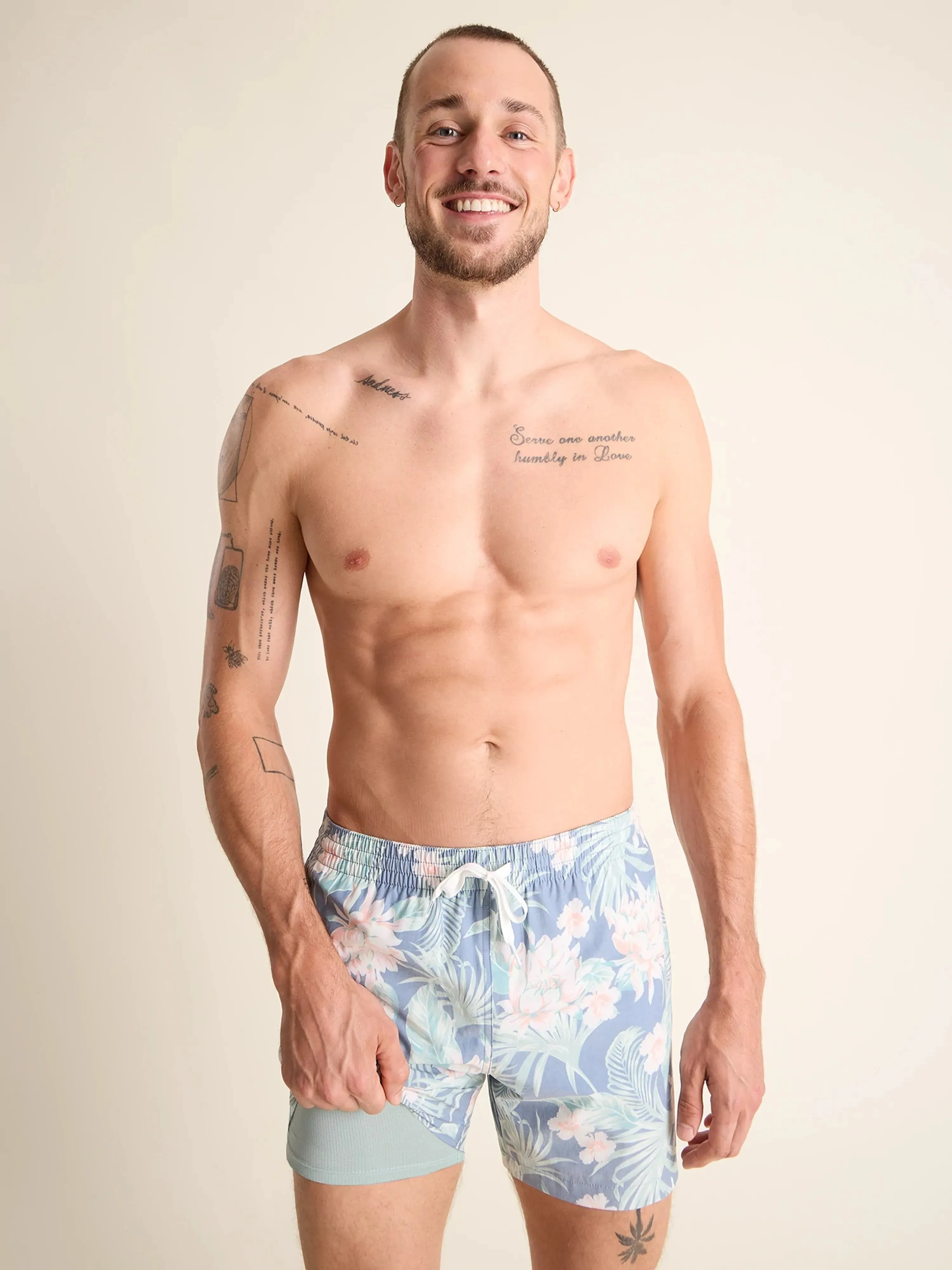 The Resort Wears 5.5" (Faded Classic Lined Swim Trunk)